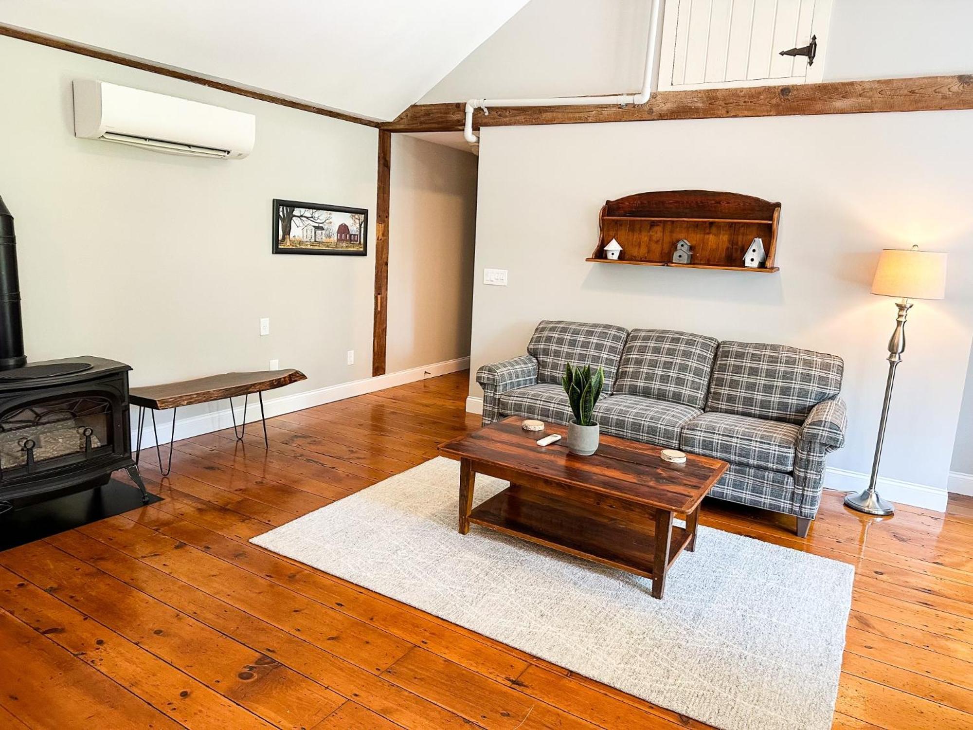 The Black Walnut Inn Amherst Buitenkant foto