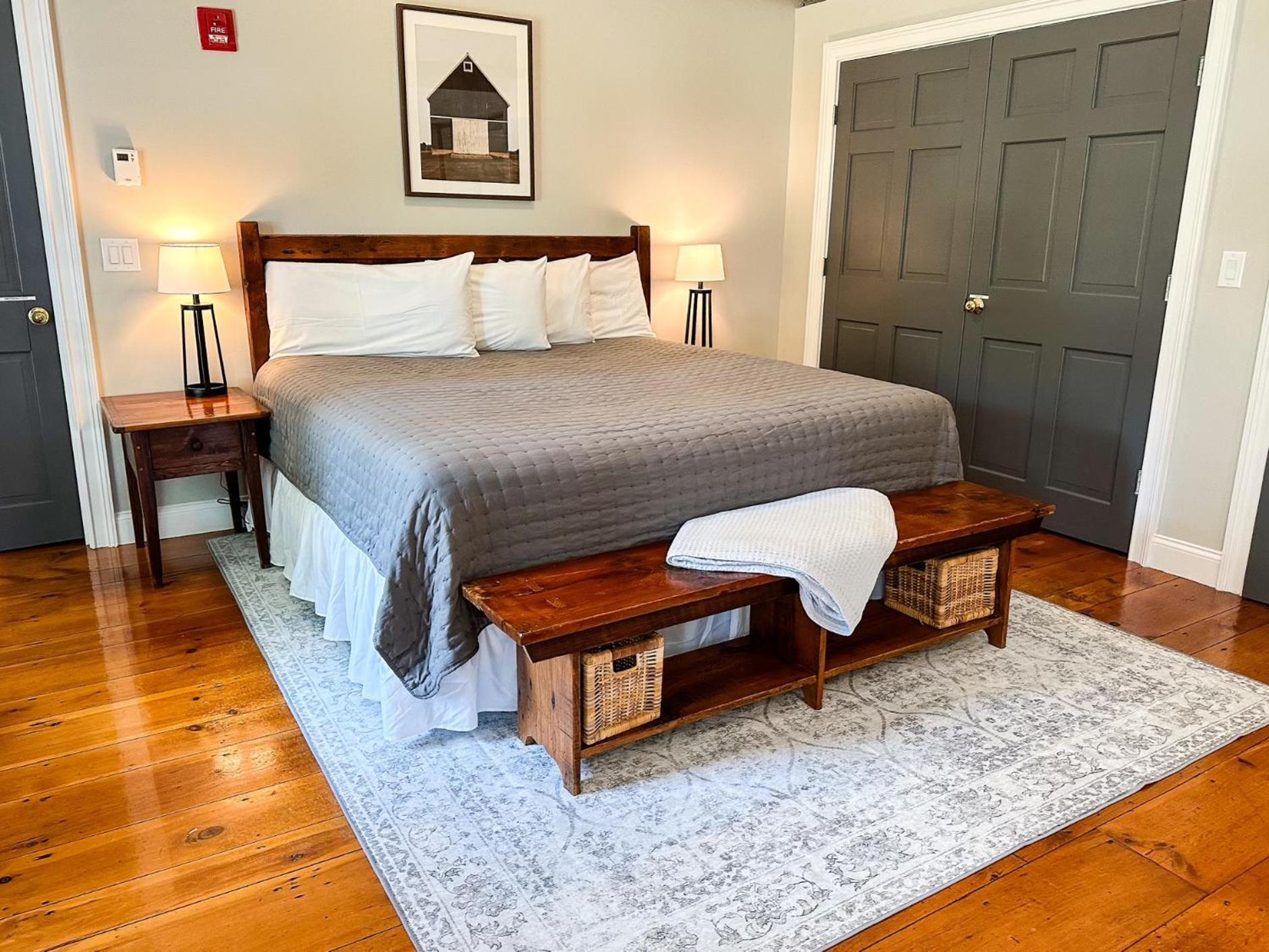 The Black Walnut Inn Amherst Buitenkant foto