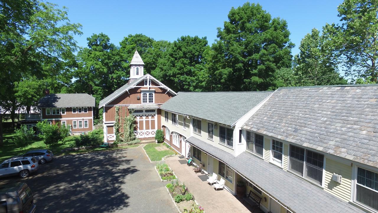The Black Walnut Inn Amherst Buitenkant foto